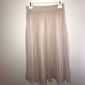 H&M pleated skirt